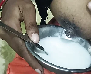 sapna didi ne dhoodh nikal diya milk demonstrate